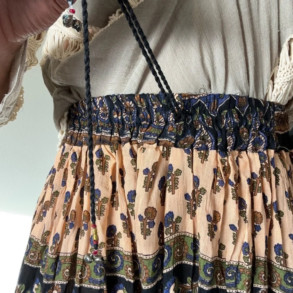 Boho patterned peasant skirt - Picture 2 of 8